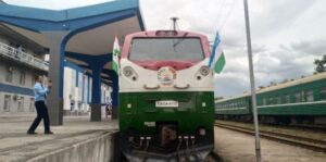 Запущен первый за 30 лет поезд Душанбе-Ташкент