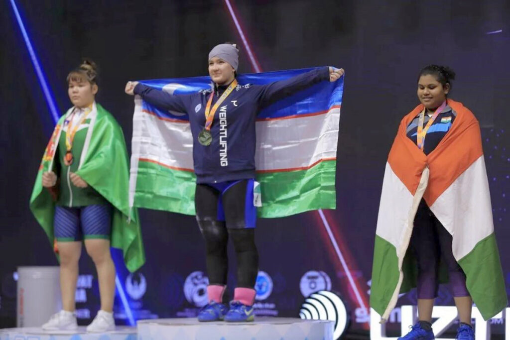Туркменская тяжелоатлетка стала вице-чемпионкой Азии среди девушек и юниорок