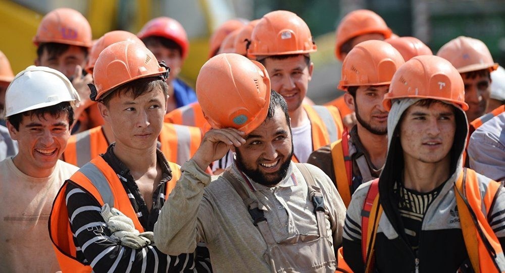 Таджикистан будет развивать экономику за счёт зарубежных соотечественников