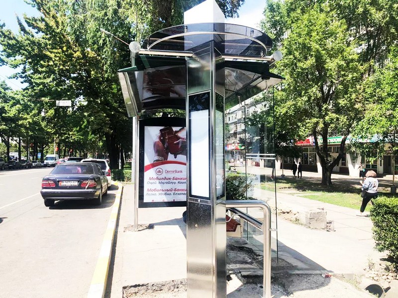 Автобусные остановки в Бишкеке оборудуют кондиционерами