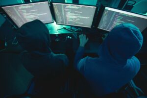 Технические неполадки или «хакерские атаки»?