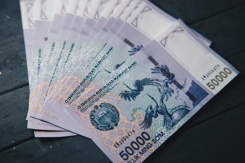 Какая валюта считается надёжной в Узбекистане?