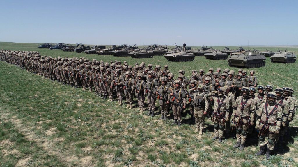 Массовые военные учения в Казахстане