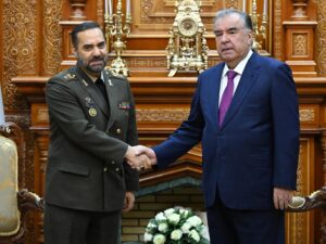 Таджикистан может рассчитывать на военную поддержку Ирана